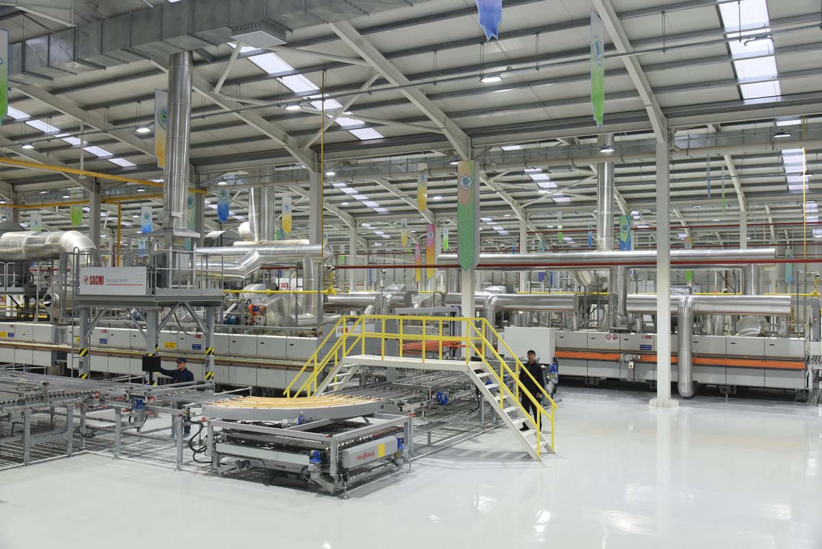 Mikele Pulpito: Türkmenistandaky ýaly ýokary tehnologiýaly keramiki önümler kärhanasy hatda Italiýada-da ýok